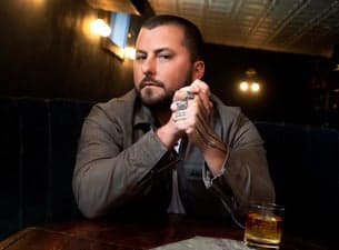 Tyler Farr at The Grainery Live!